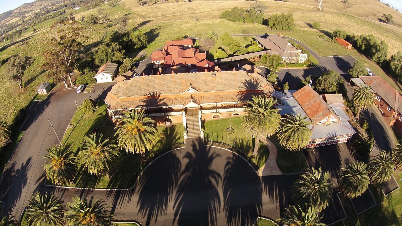 Hermitage Hill Country Retreat เวลลิงตัน ภายนอก รูปภาพ